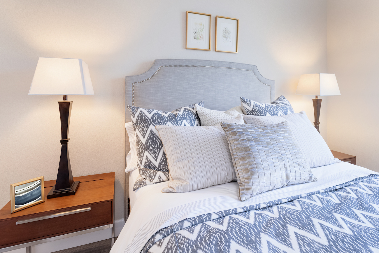 ktj-design-co-bedroom-interior-design-accent-pillows