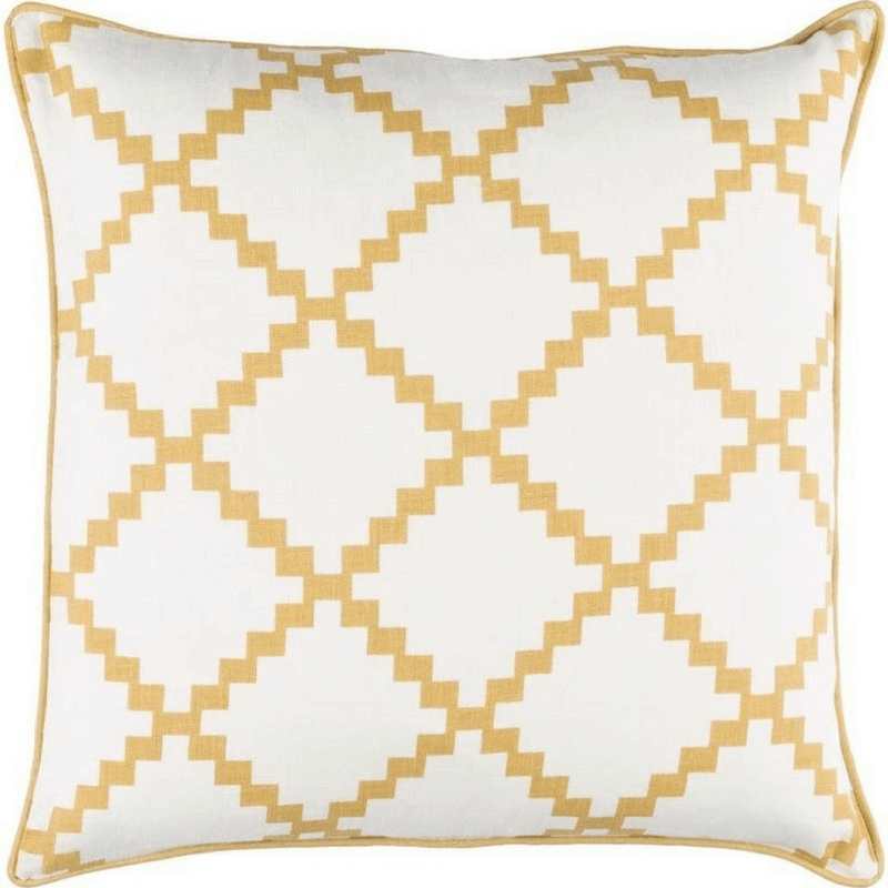 10 Quick Tips to Spruce Up Your Living Room This Week-pillows