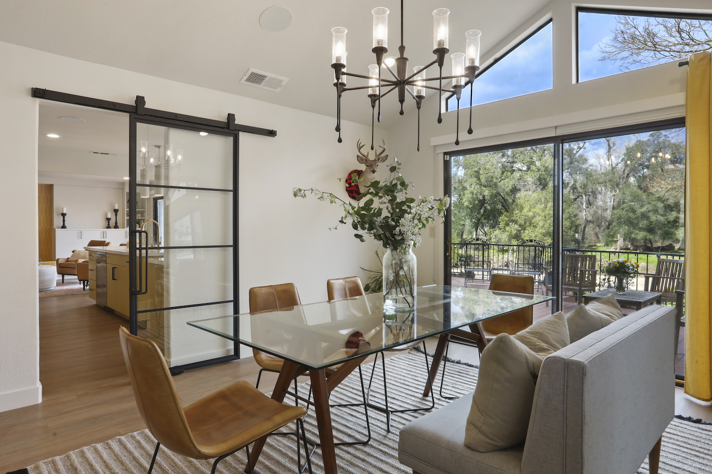 ktj-design-glass-dining-room-table-interior-design