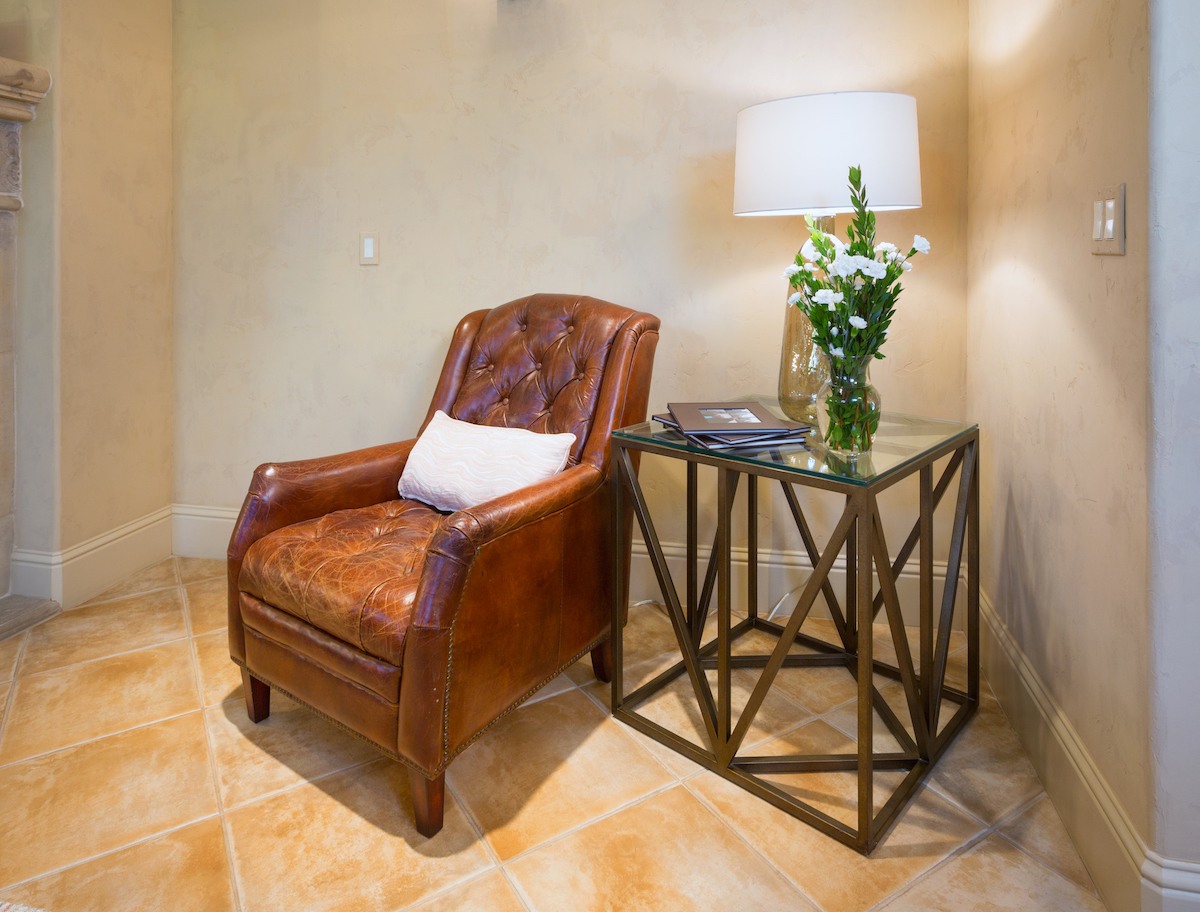 leather-accent-chair-lodi-ca
