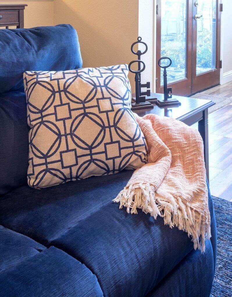 reclining-sofa-blue-living-room-kathleen-jennison-interior-design-stockton-ca-0D2A1259