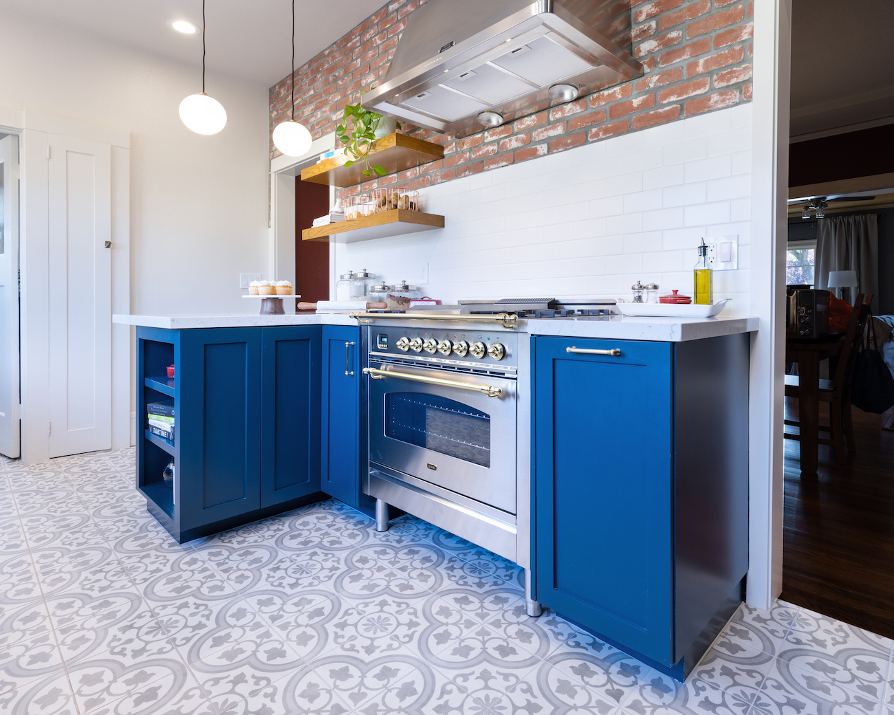 stainless-range-blue-cabinetry-kitchen-design