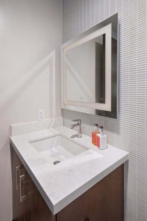 vanity-detail-light-up-bathroom-mirror