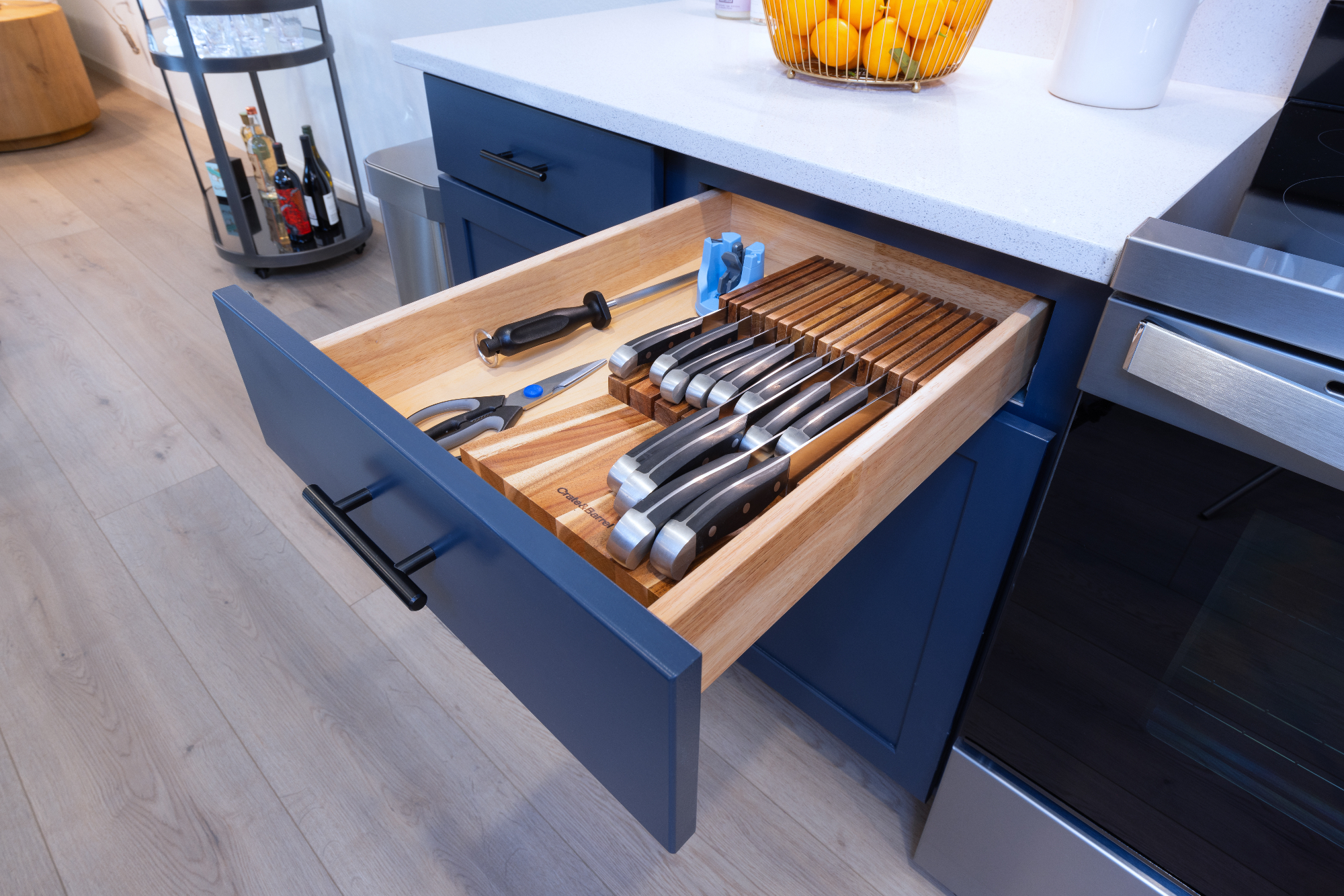 cabinet-drawer-knife-organizer-95212-interior-design_ho9a7758-2