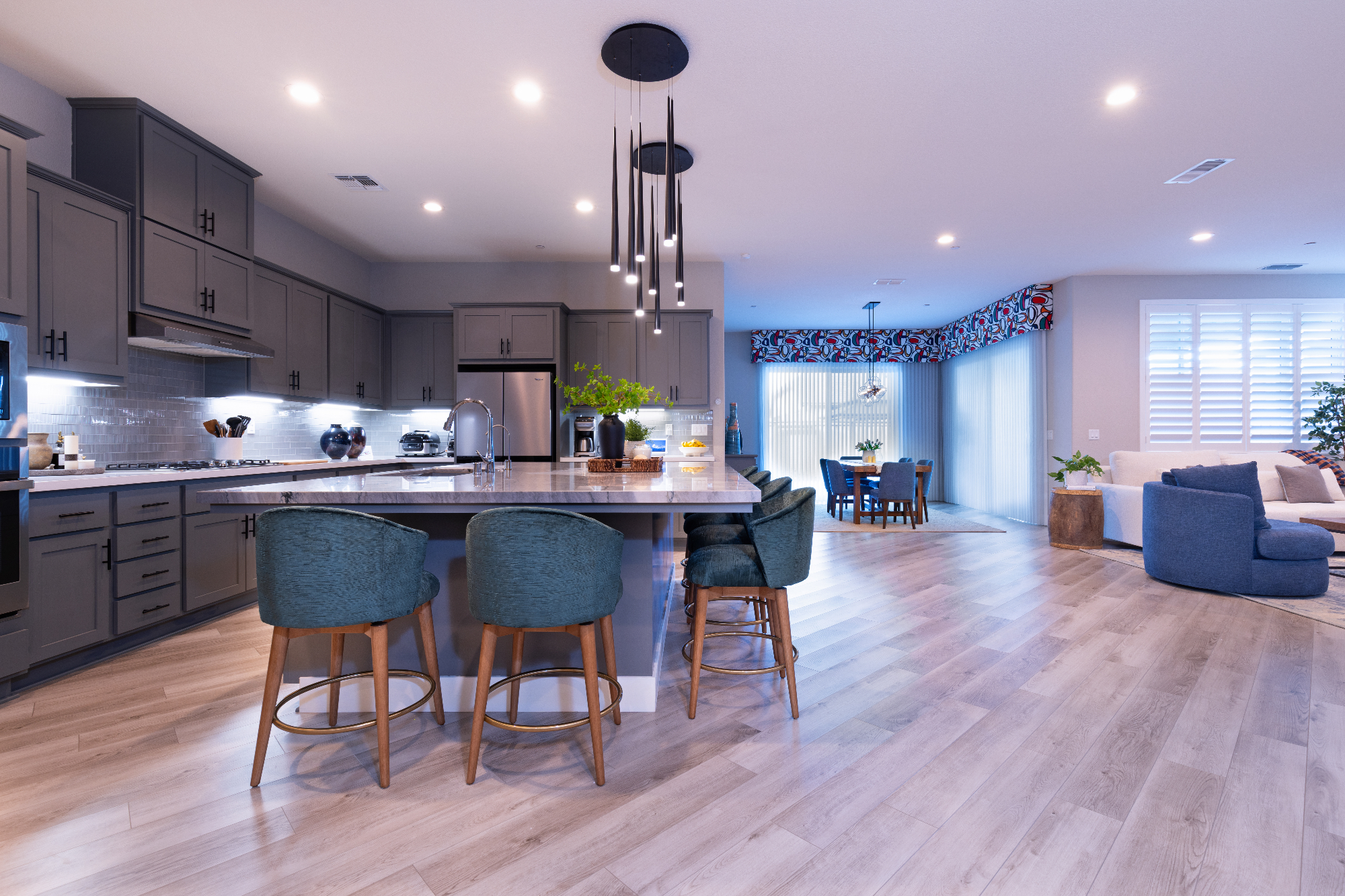 ktj-design-co-premier-interior-designer-manteca-california-island-pendants_ho9a0325